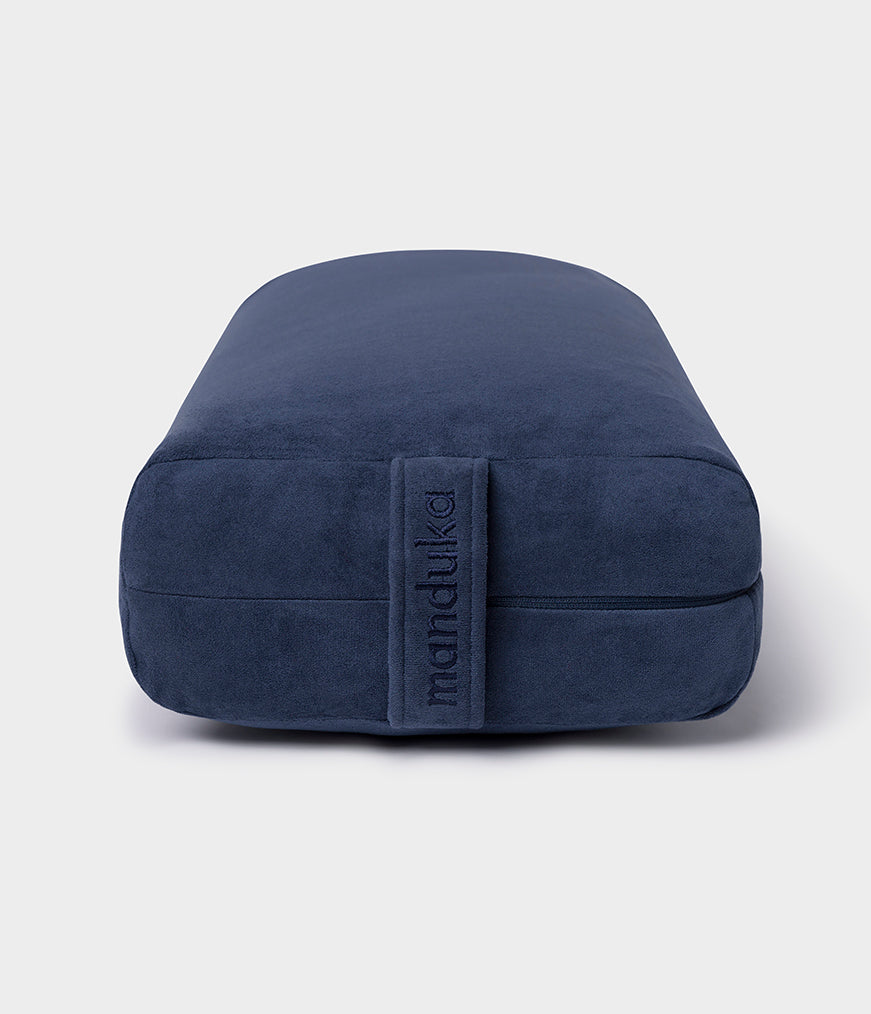 Manduka Enlight™ Rectangular Yoga Bolster