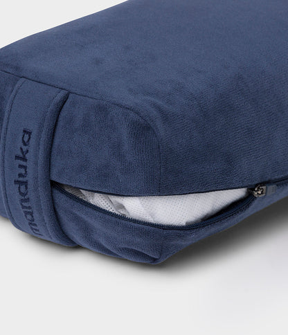 Manduka Enlight™ Lean Yoga Bolster