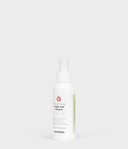 Manduka Natural Rubber Yoga Mat Restore Spray - Gingergrass (8oz/237ml)
