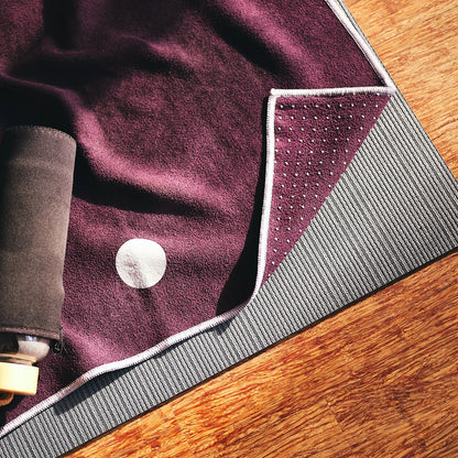 Manduka Yogitoes® Skidless - Yoga Mat Towel