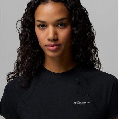 Kaos Olahraga Wanita - Columbia Women's Stealth Spring Short Sleeve Shirt (Black)