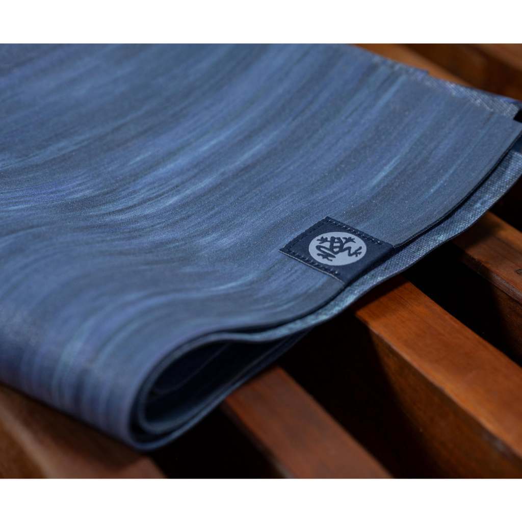 Manduka eKO Superlite Travel Yoga Mat 1.5mm - Matras Yoga Bisa Dilipat / Super Ringan