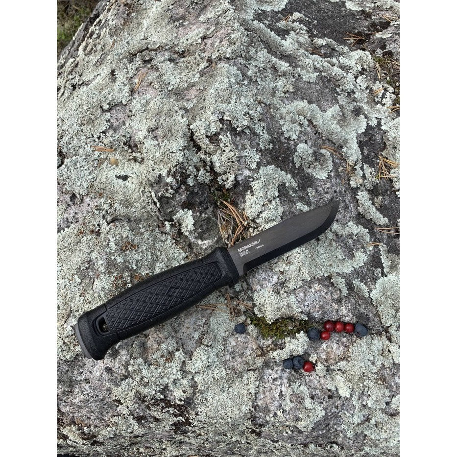 Pisau Morakniv Garberg BlackBlade with Multi-Mount - Carbon Steel Bushcraft