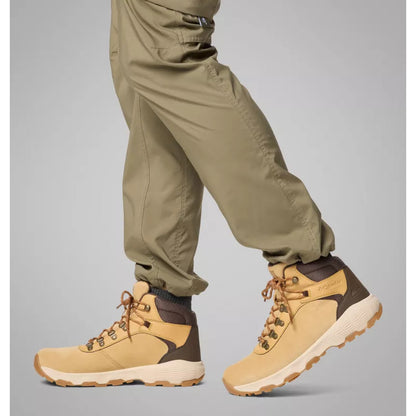 Sepatu Hiking Boots Pria - Columbia Men's Newton Wander™ Walking Boots (Curry, Cordovan)
