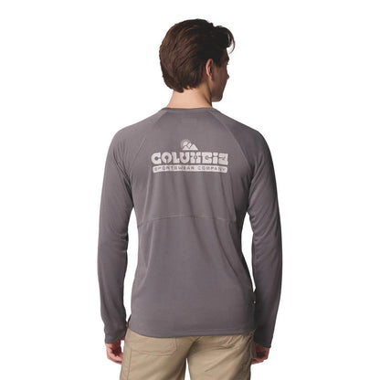 Kaos Hiking Lengan Panjang Pria - Columbia Men's Alpine Chill Pro Graphic Long Sleeve (City Grey, Be Cooled)