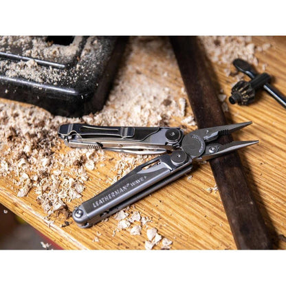 Leatherman WAVE PLUS- Survival Tools/Perkakas Multifungsi Stainless Steel