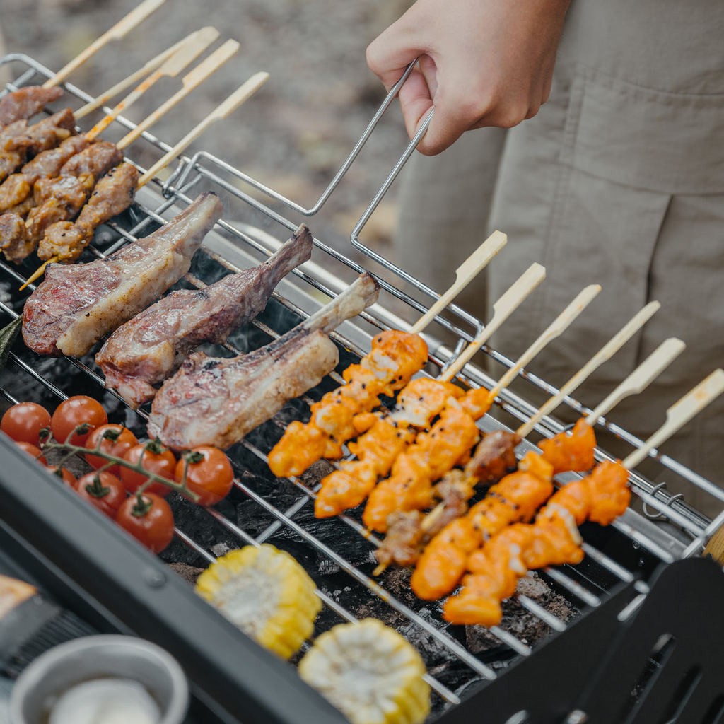 Kompor Arang Camping Portable Outdoor - Naturehike Moyan Vertical BBQ Grill with Storage Bag/ CNK2300015 / Black