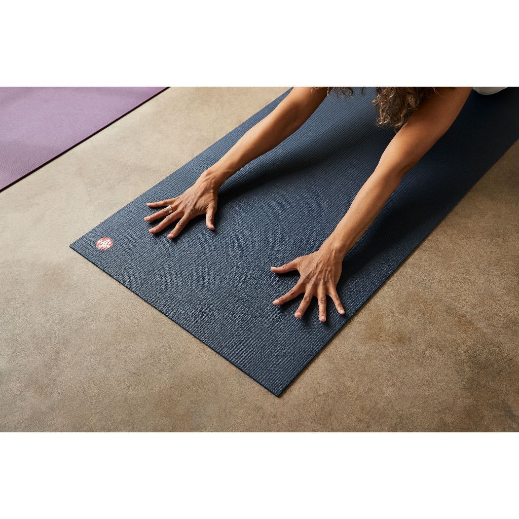 Manduka Pro Yoga Mat 6mm - Matras Yoga Premium Original & Durabilitas Tinggi - Lifetime Warranty - Made in Germany