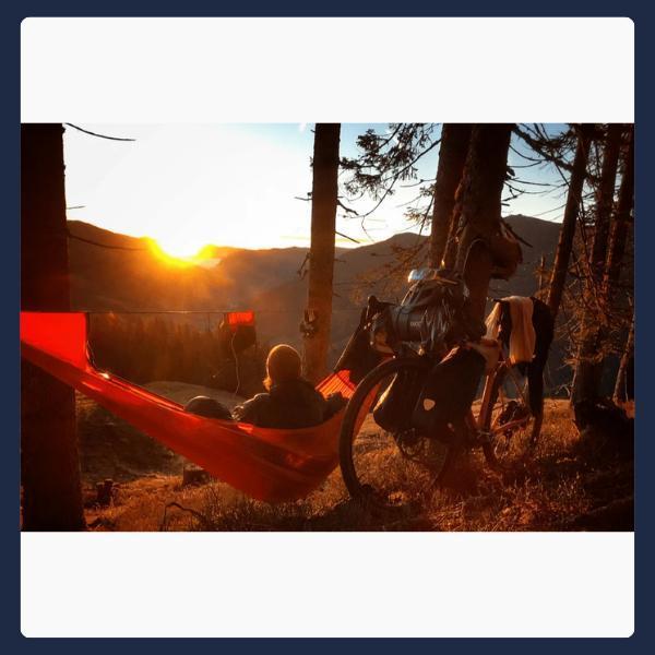 Ticket To The Moon Lightest Pro Hammock - Hammock Outdoor Camping dengan Jaring Serangga Terintegrasi Bahan Ripstop Nylon 20D Kapasitas 150kg